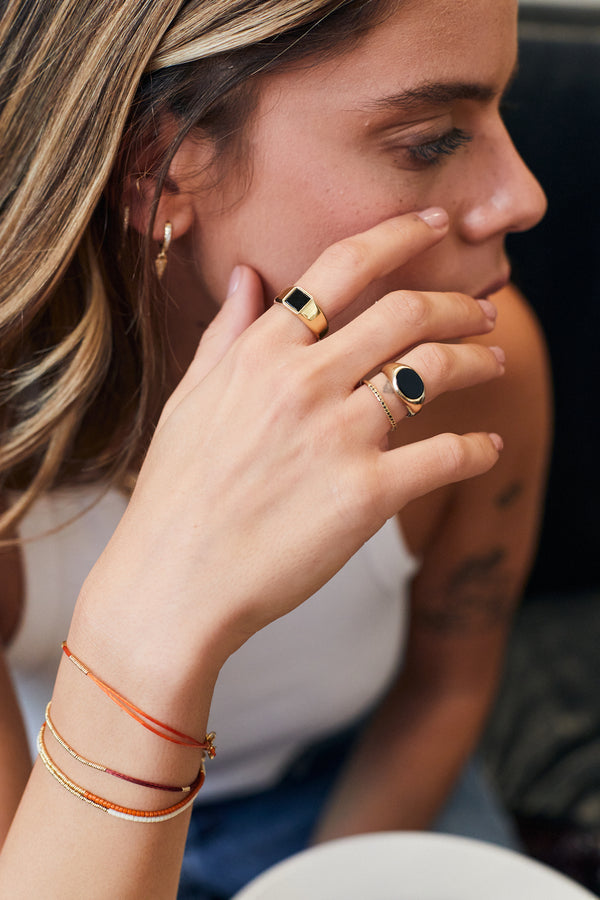 14K gold Oval ring with stone-L