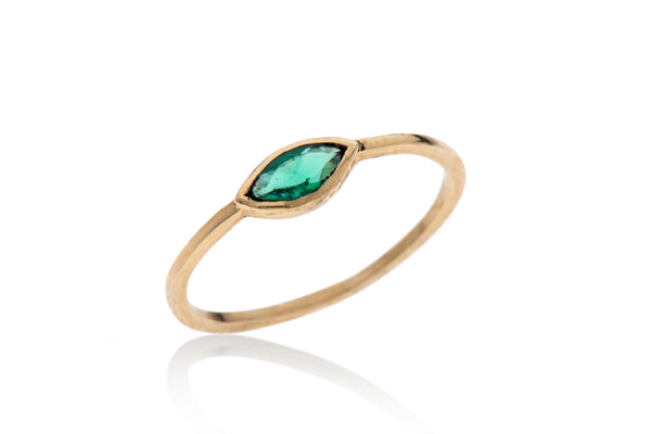14K gold ring with ellipse stone